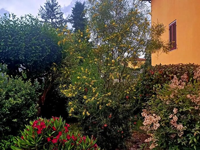 Casa con 12 locali in vendita in Santa Croce SullArno