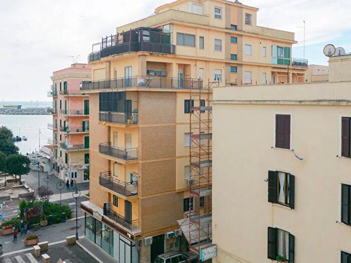 Appartamento trilocale in affitto in Via Mimma Pollastrini, Centro Storico, Anzio