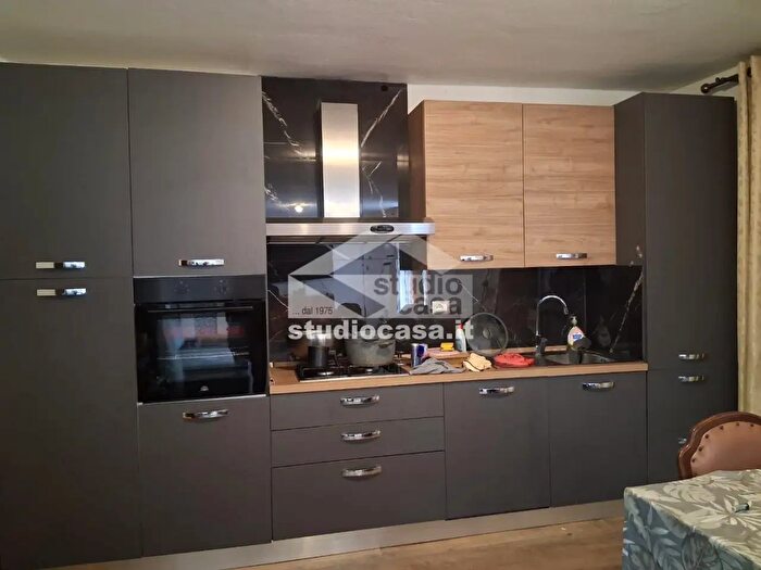 Appartamento con 5 locali in affitto in Via Pralungo, San Giovanni Bianco