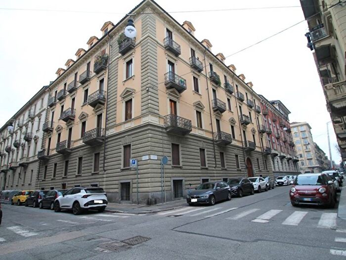 Casa bilocale in affitto in Via Valeggio, Crocetta, Torino