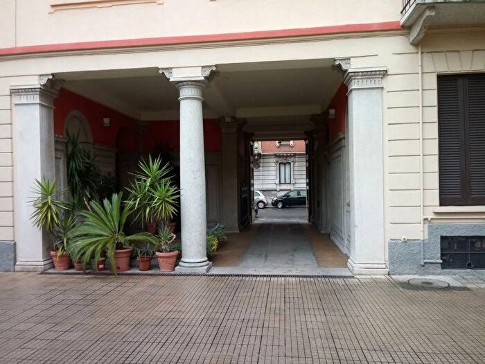 Appartamento quadrilocale in affitto in Via Spartaco No Number, Montenero, Milano