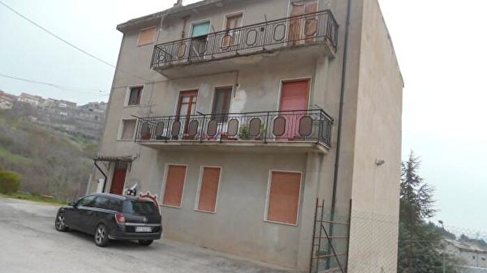 Appartamento con 5 locali in vendita in Via Informazione, Calitri