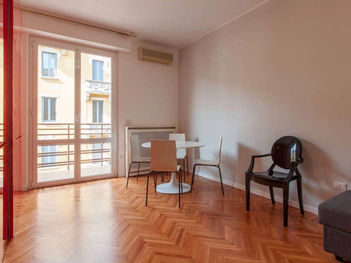 Appartamento monolocale in affitto in Piazza Irnerio, Washington, Milano