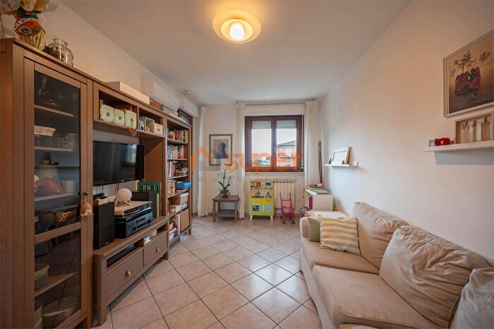 Appartamento trilocale in vendita in Via Francesco Stangolini Perugia Pg, Perugia