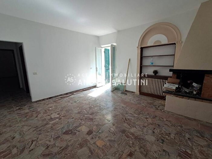 Appartamento con 6 locali in affitto in Oltrera, Pontedera