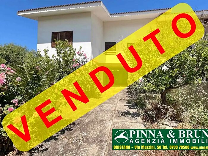 Casa quadrilocale in vendita in Narbolia