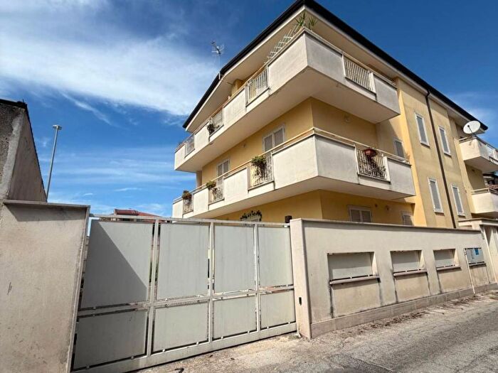 Casa quadrilocale in affitto in Via Ischia, San Marcellino