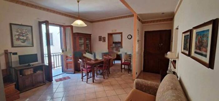 Appartamento con 6 locali in vendita in Via Figurella, Cassano Allo Ionio