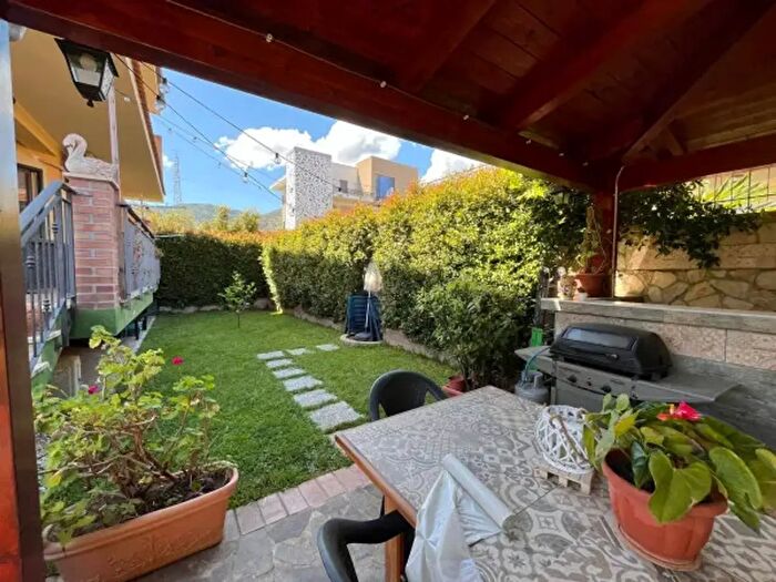 Casa con 5 locali in vendita in Via Silvio Pellico, Montepaone