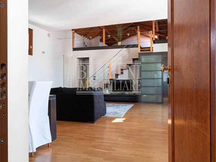 Appartamento quadrilocale in affitto in Ponte degli angeli, Centro Storico, Vicenza