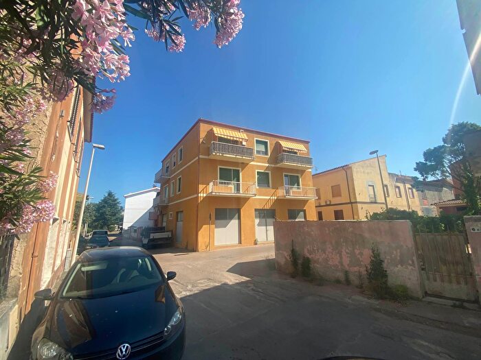 Appartamento quadrilocale in vendita in Via Milano, Monti