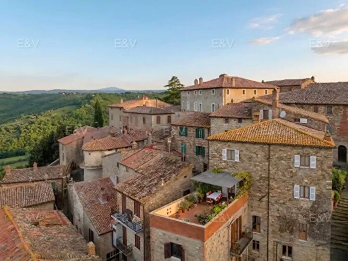 Casa con 6 locali in vendita in Via Osteria, Parrano