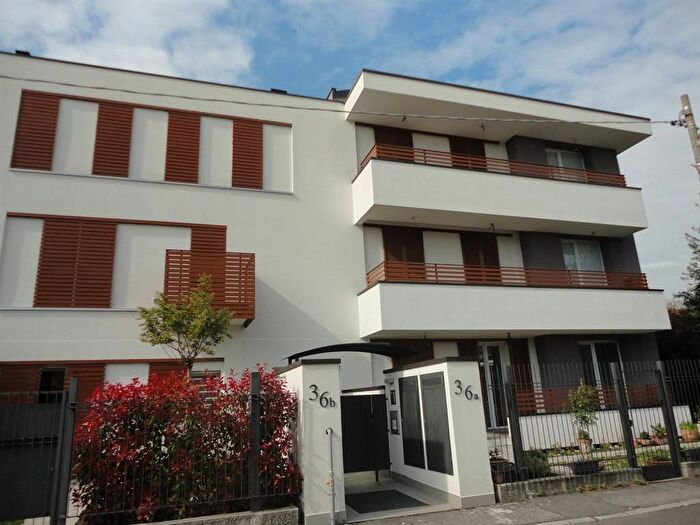 Appartamento trilocale in affitto in Via Novara, Volturno Assisi San Mauro, Lissone