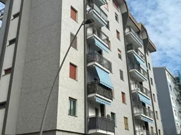 Appartamento bilocale in vendita in Via Eugenio Villoresi, Bresso