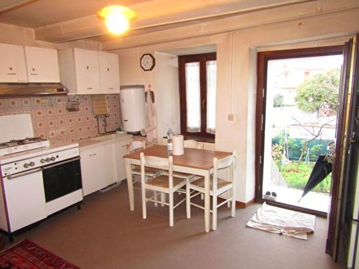 Appartamento trilocale in vendita in Via Antonio Vivaldi, Cingoli