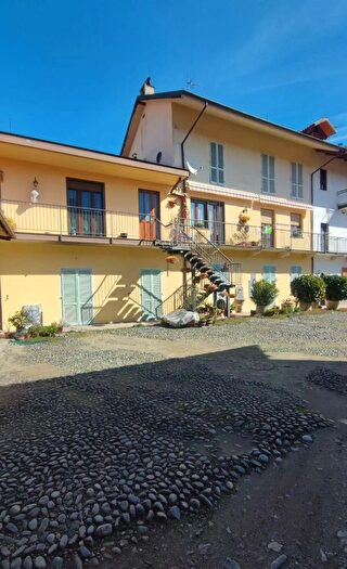 Appartamento con 6 locali in vendita in Via San Vito, Nole