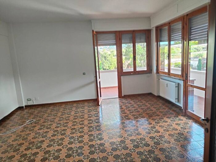 Appartamento trilocale in affitto in Via delle Tamerici, Ardenza, Livorno