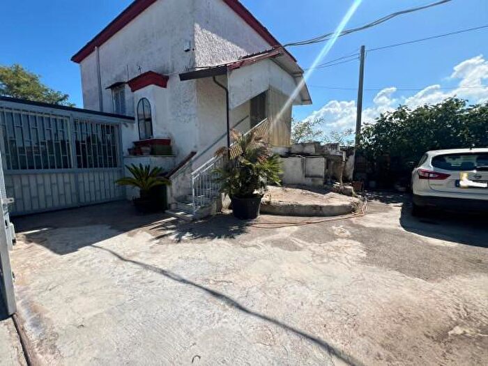 Casa trilocale in vendita in Via San Nullo, Giugliano In Campania