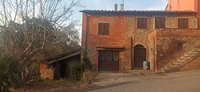 Appartamento trilocale in vendita in Via Stradone, Citta Della Pieve