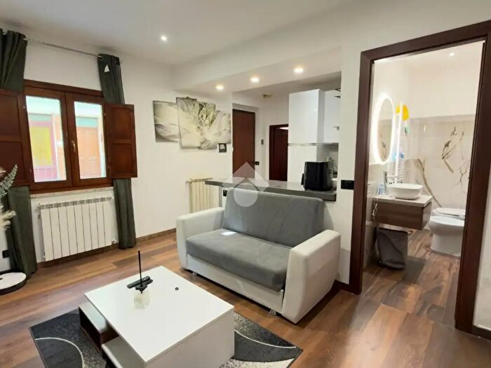 Appartamento bilocale in vendita in Via Vittorio Veneto, Riano