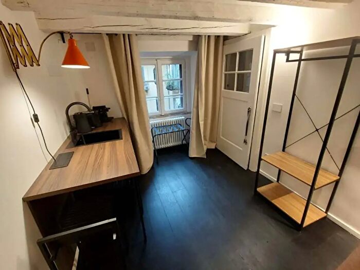 Appartamento monolocale in affitto in Via della Spiga, Milano