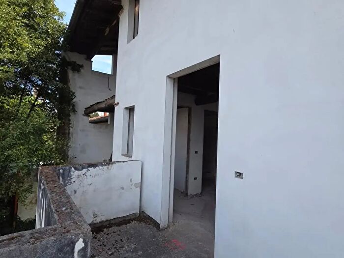 Casa con 5 locali in vendita in Vito, Lucca
