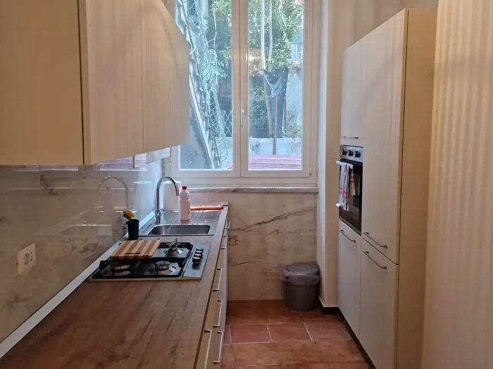 Appartamento quadrilocale in affitto in Massa