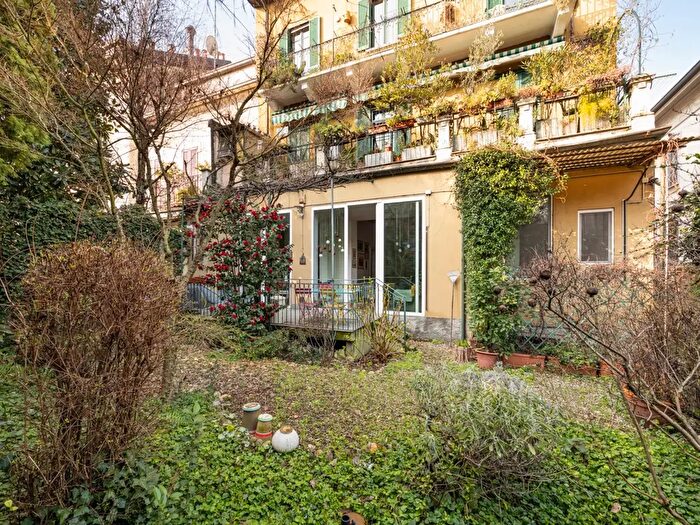 Appartamento quadrilocale in affitto in Via Luigi Boccherini, Milano