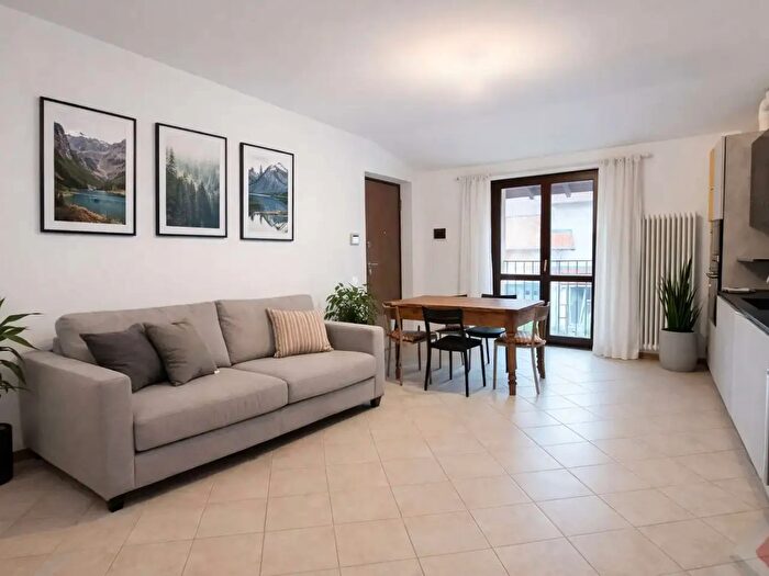 Appartamento bilocale in vendita in Via San Cristofero, Guanzate