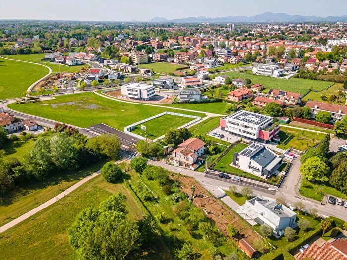 Casa trilocale in vendita in Via Annibale Testa, Padova