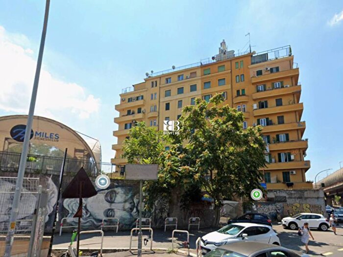 Appartamento trilocale in vendita in Viale dello Scalo San Lorenzo, San Lorenzo, Roma