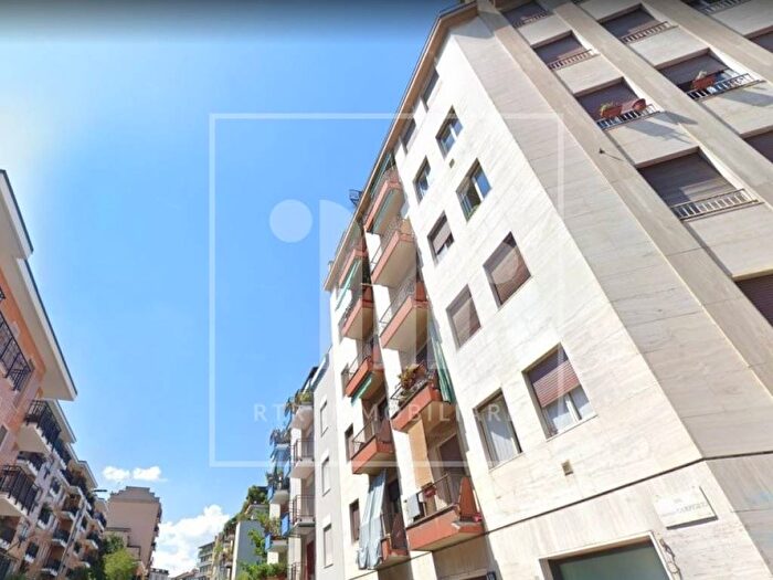 Appartamento trilocale in affitto in Via Ambrogio Campiglio, Città Studi, Milano