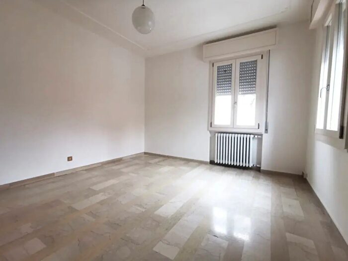 Appartamento con 5 locali in vendita in Piazza Brodolini, Castelnuovo Rangone