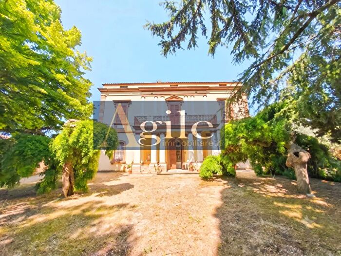 Casa con 20 locali in vendita in Via San Giuseppe, Corropoli