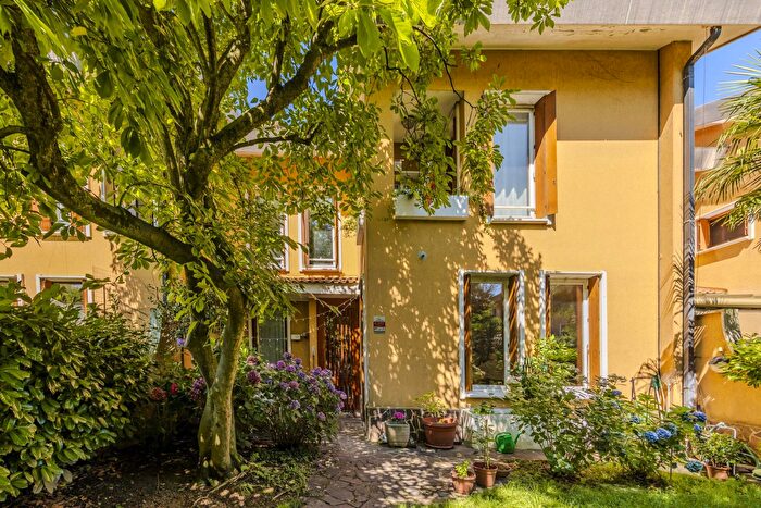 Casa quadrilocale in vendita in Arese