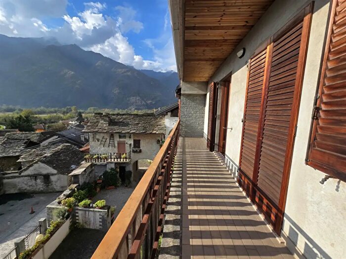Appartamento quadrilocale in vendita in Via Villa, Premosello Chiovenda
