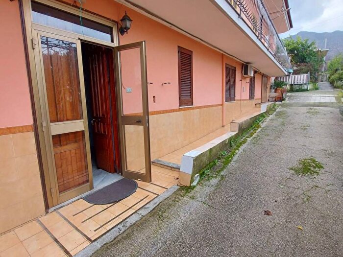 Appartamento bilocale in affitto in Via Circumvallazione, Somma Vesuviana