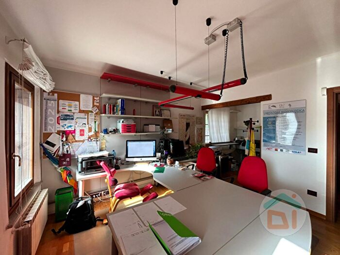 Appartamento trilocale in vendita in Via Lorenzoni, Gradisca DIsonzo