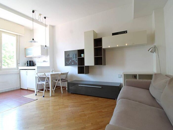 Appartamento bilocale in affitto in Via Eugenio Villoresi, Navigli Darsena, Milano