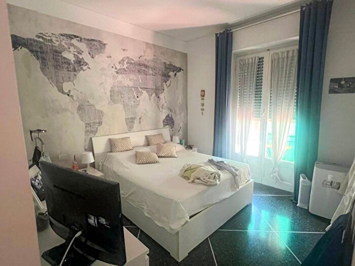 Appartamento con 5 locali in affitto in Via Sant'Ilario, Nervi, Genova