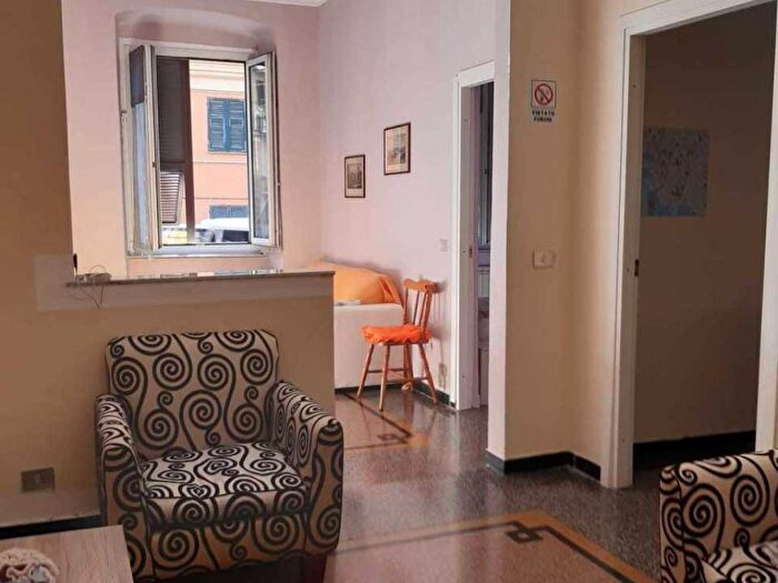 Appartamento bilocale in affitto in Via Montevideo, Foce, Genova