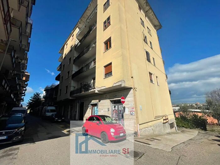 Appartamento con 5 locali in vendita in Via Giuseppe Castellano, Benevento