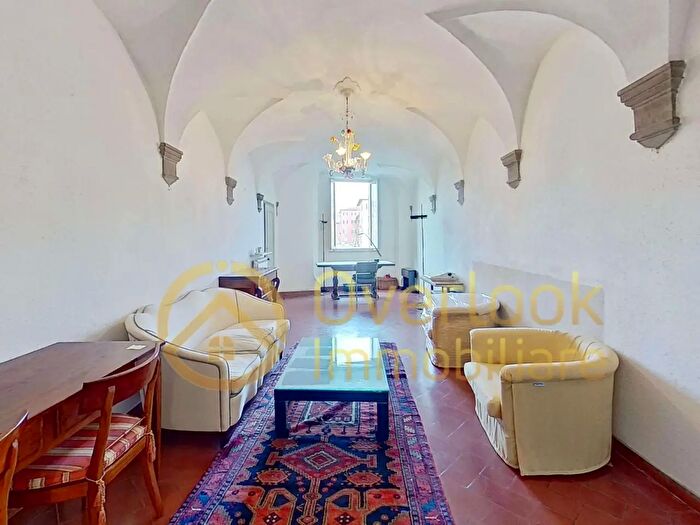 Appartamento con 6 locali in vendita in Lungarno Gambacorti, Pisa