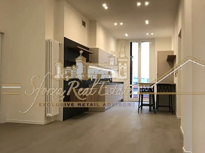 Appartamento trilocale in affitto in Corso Sempione, Milano