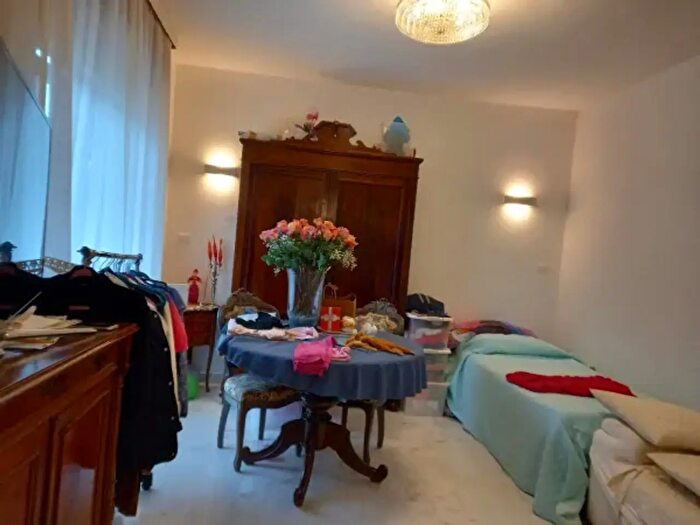 Appartamento trilocale in vendita in Via Nino Corvi, Piacenza