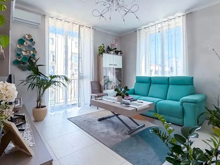 Appartamento trilocale in vendita in Via Vitruvio, Formia