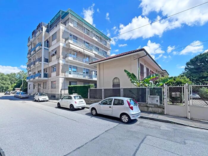 Appartamento trilocale in affitto in Via Cagni, Pinerolo