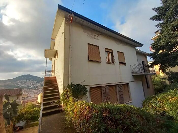 Appartamento con 6 locali in vendita in Via Roma, Ozieri