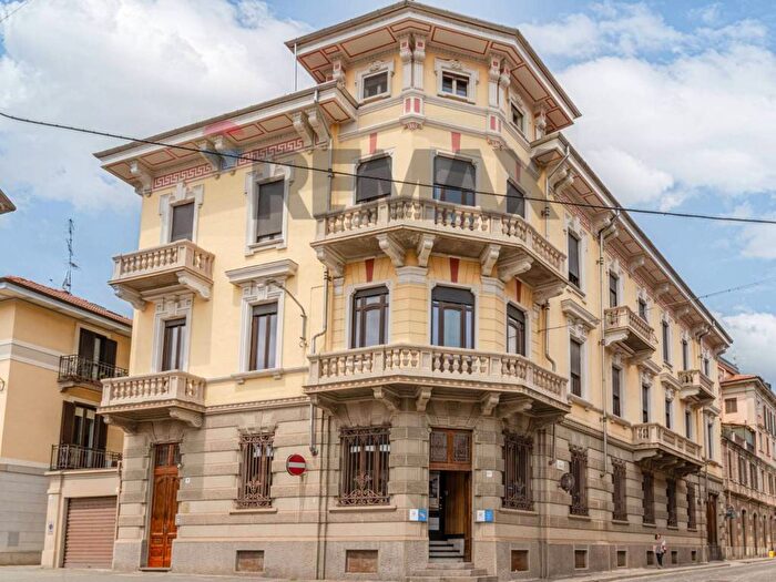 Appartamento trilocale in affitto in Centro Storico, Biella