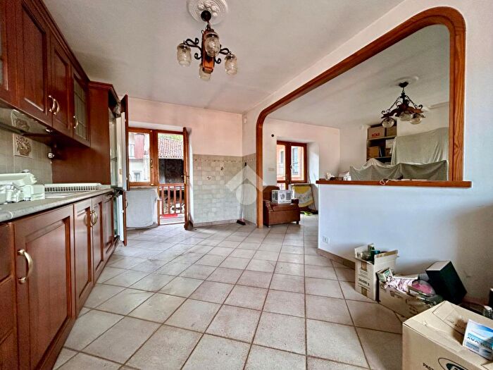 Casa con 5 locali in vendita in Via Longobardi, Chiusa Di San Michele